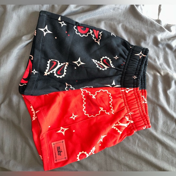 Nike paisley shorts - Picture 3 of 5